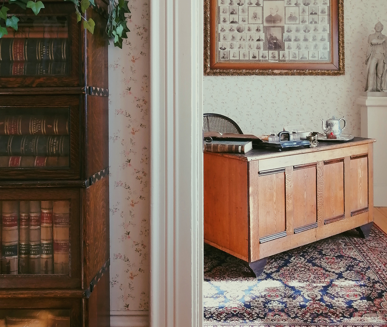 Bureau d'accueil du musée vide